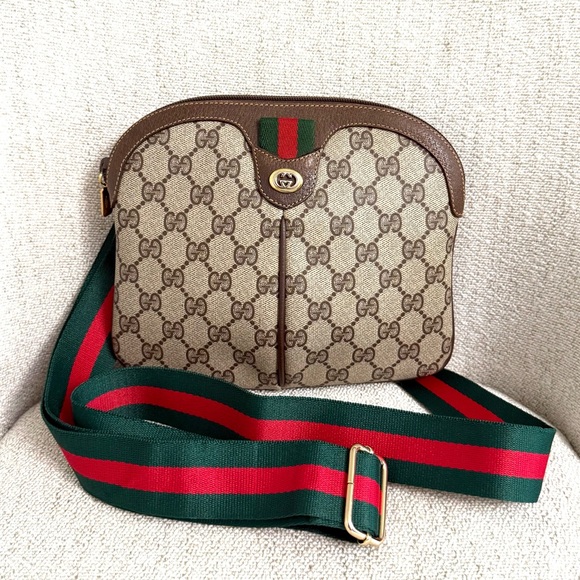 Authentic Gucci crossbody bag - Picture 1 of 16